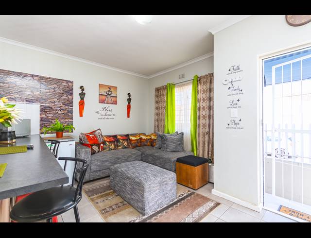 2 BEDROOM HOUSE TO LET IN RIVERGATE